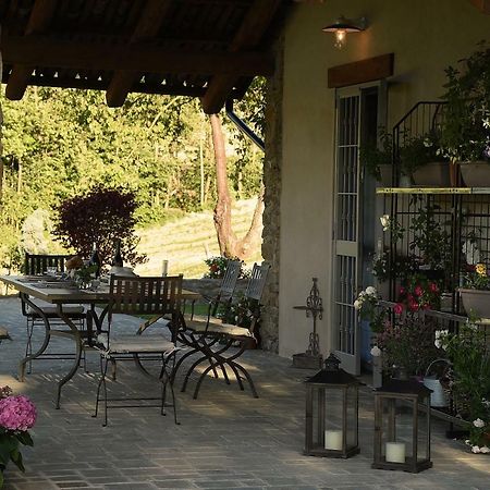 La Casetta Cerretto Langhe Εξωτερικό φωτογραφία